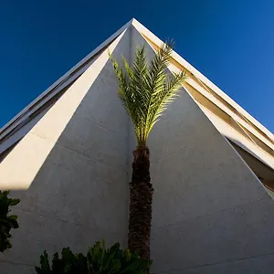 *** Hotel Piramides Spagna